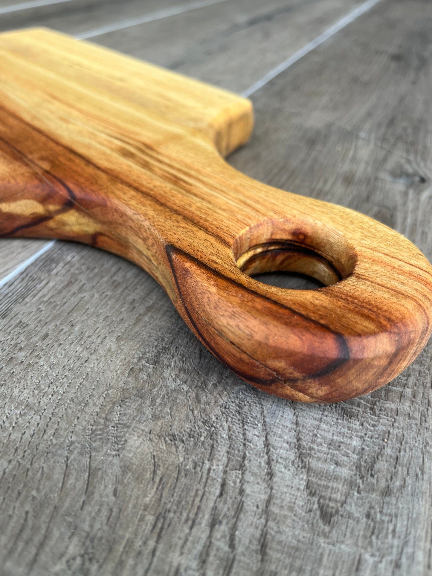 Medium Paddle Chopping / Serving Board