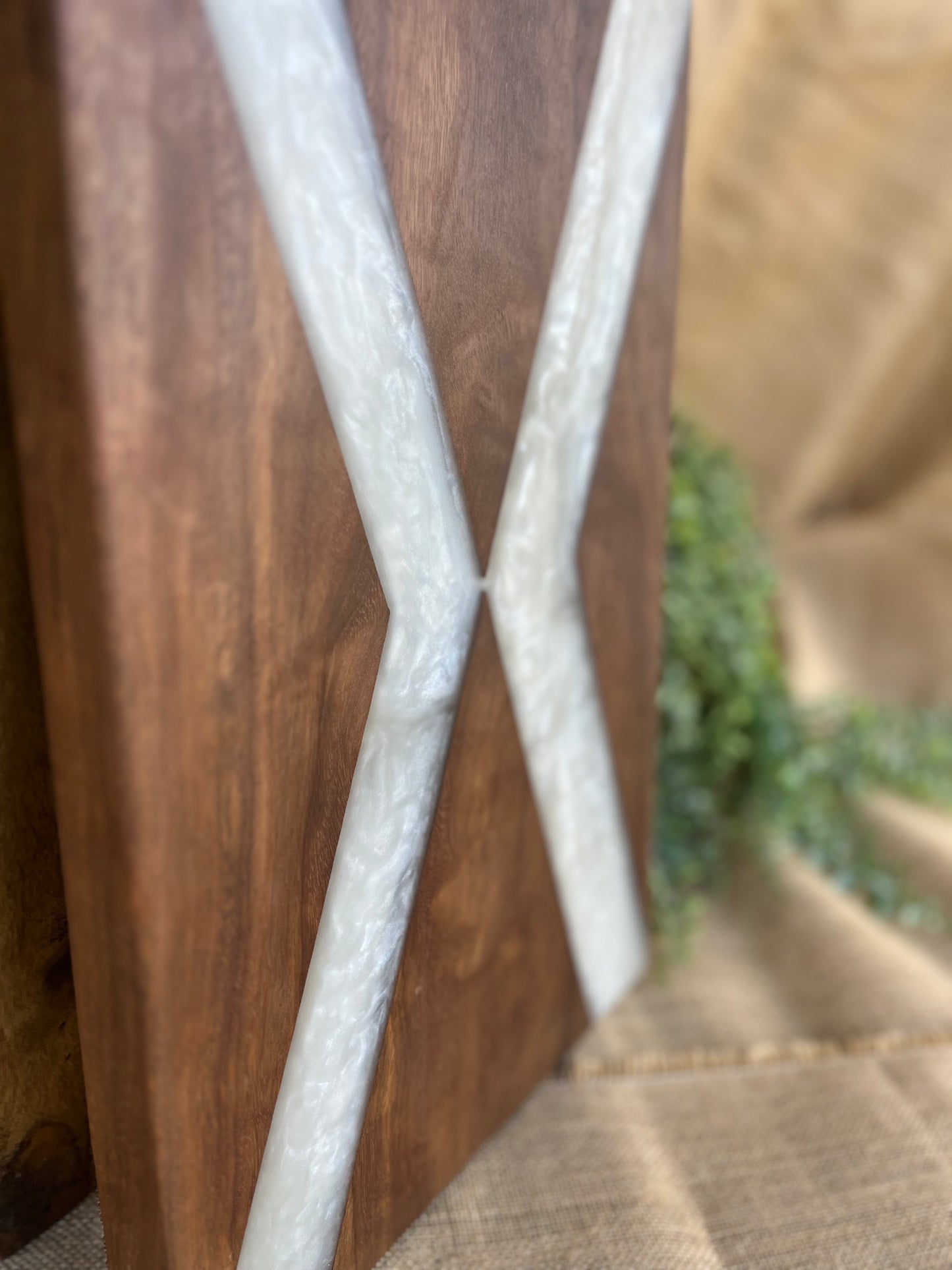 Spotted Gum Charcuterie Board with Resin Inlay (White Pearl)