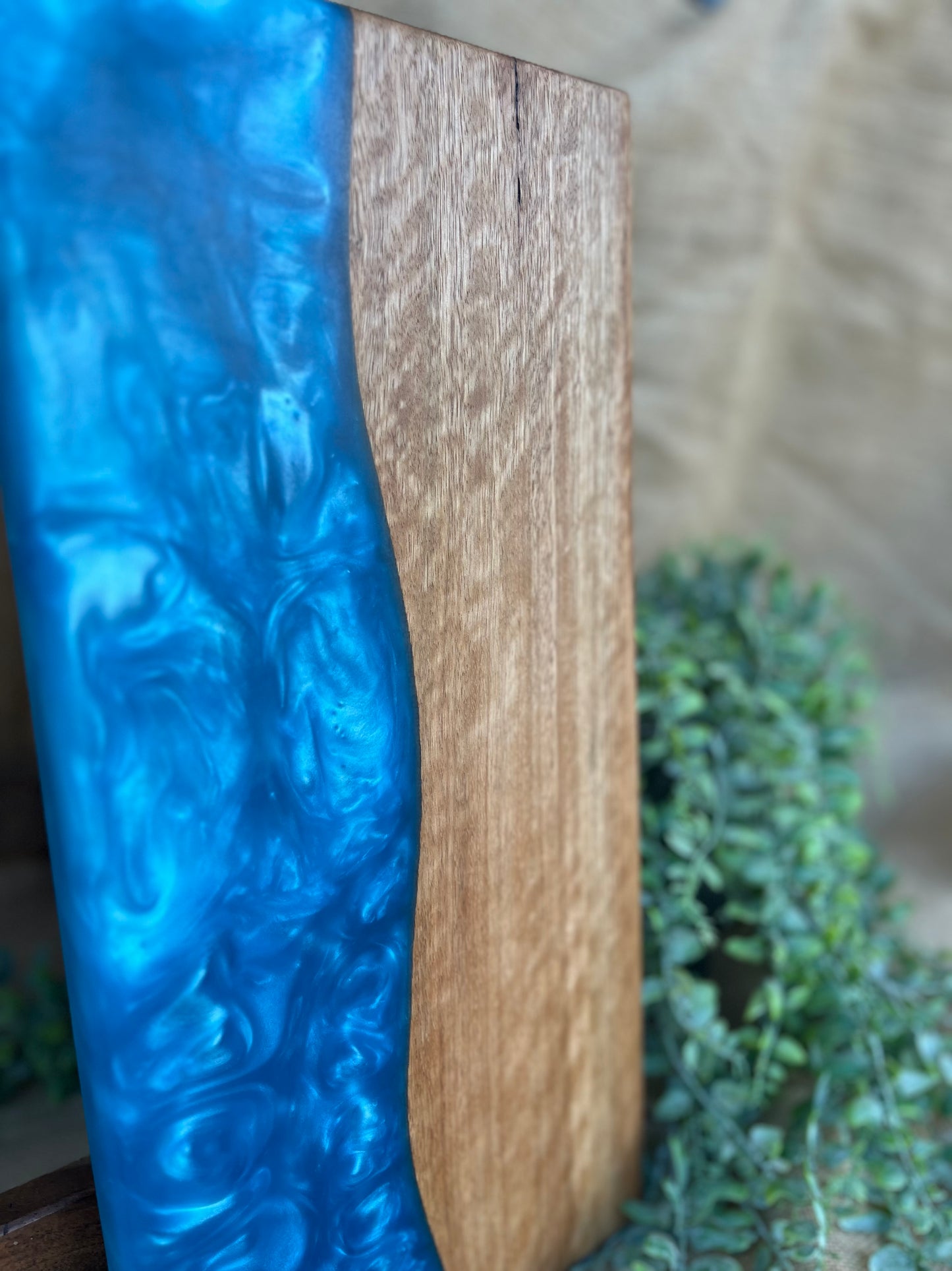 Small Spotted Gum Charcuterie Board with Resin Inlay (Electric Blue)